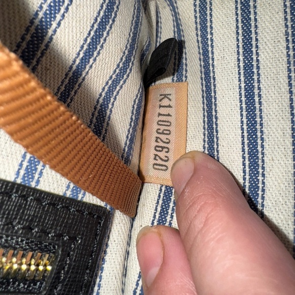 Dooney & Bourke Black Saffiano Leather  Handbag K11092620 - Picture 14 of 14